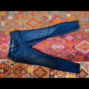 Gap skinny maternity jeans